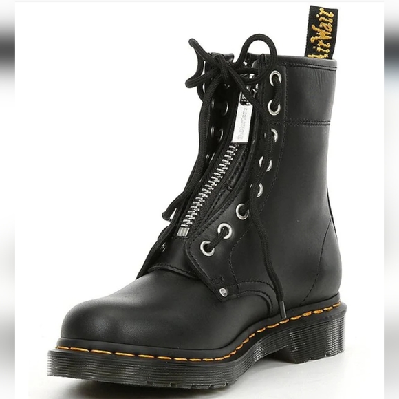 Dr. MARTENS ‘Air Wair’ 🆕 1460 8-Eye Boot - Black Classic Combat Boot. Size 39 🔥 - Picture 5 of 16